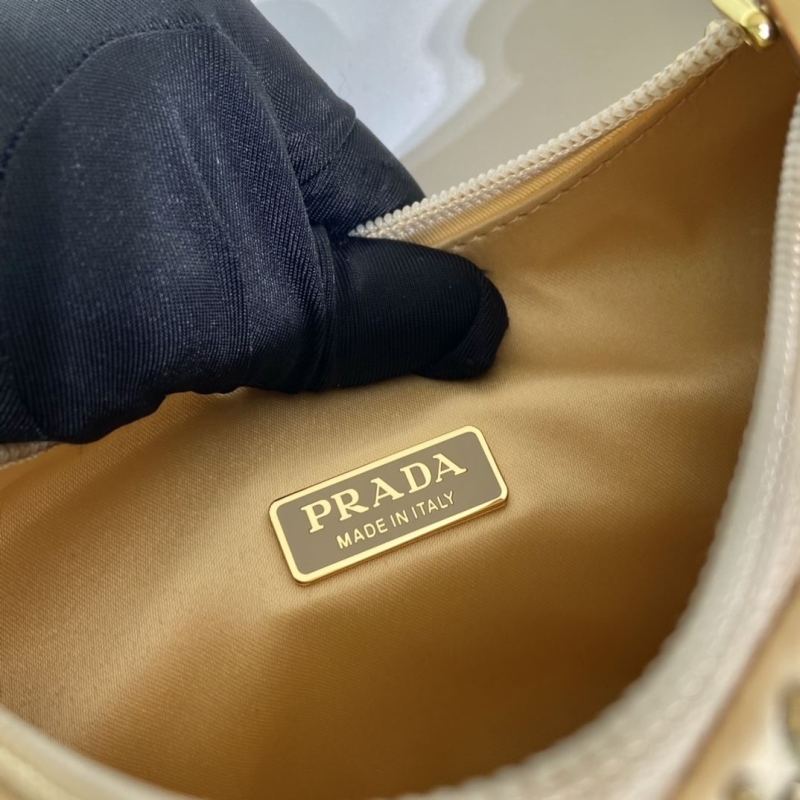 Pra*a hobo bags